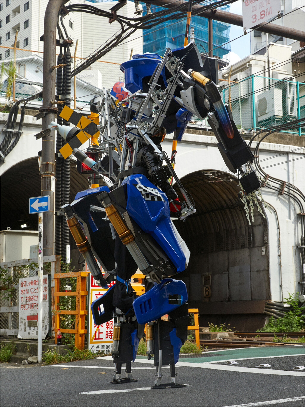 032c - © Thomas Lohr Studio