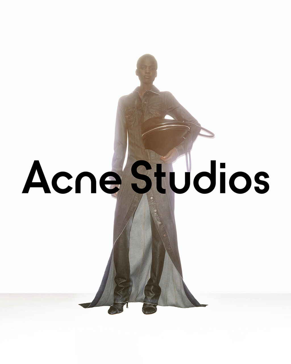 Acne Studios 2 - © Thomas Lohr Studio
