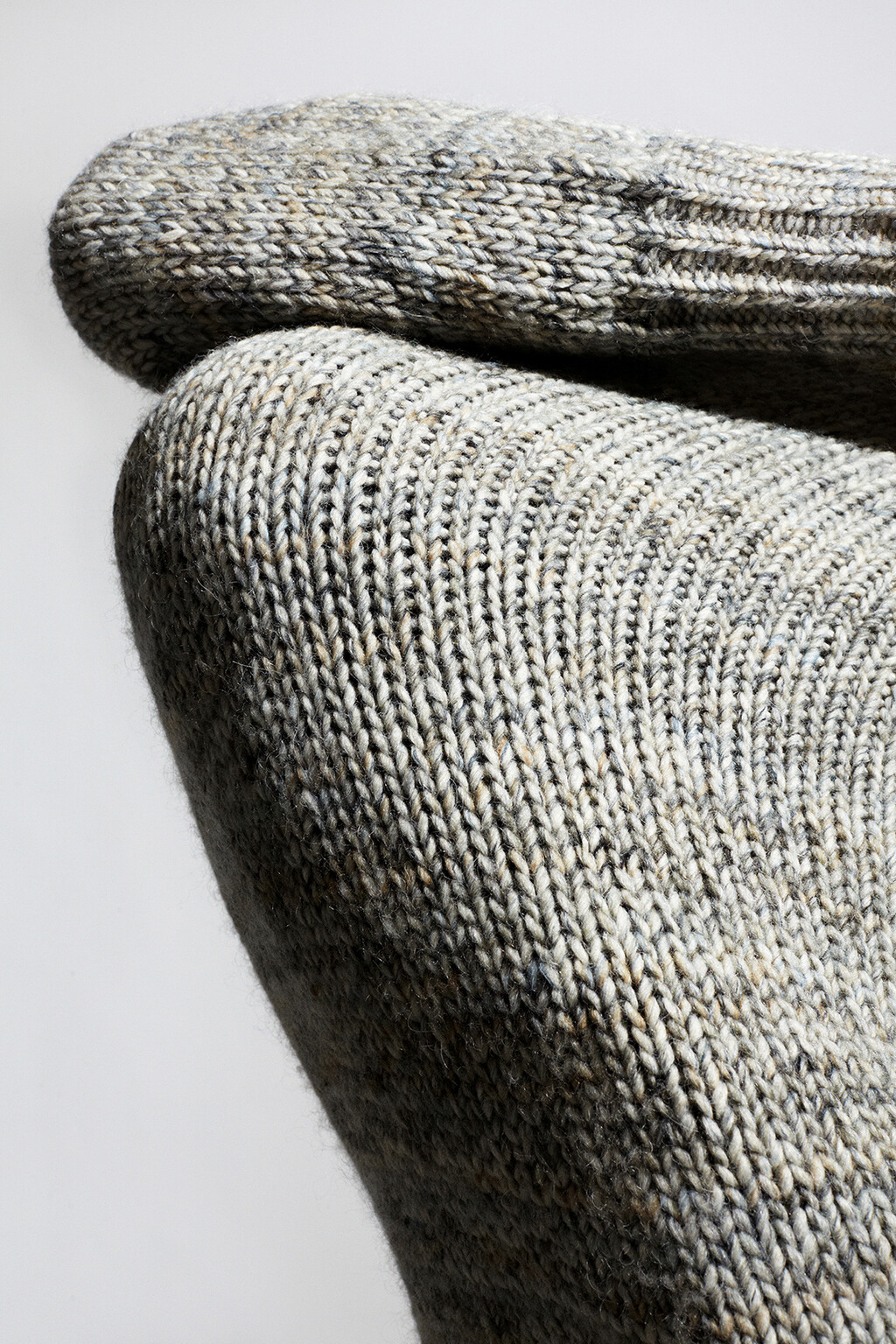 Cos - © Thomas Lohr Studio