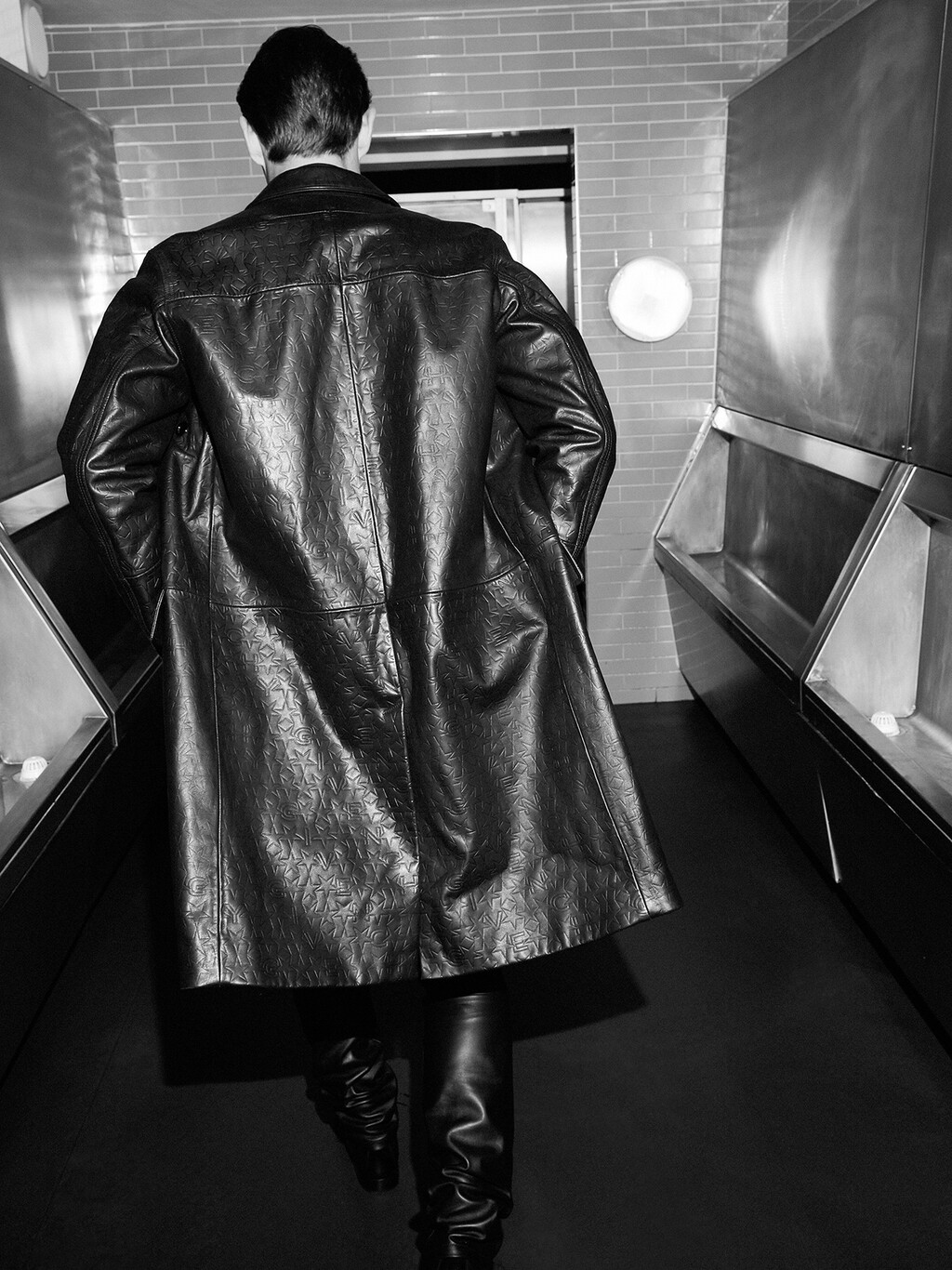 Fantastic Man - © Thomas Lohr Studio