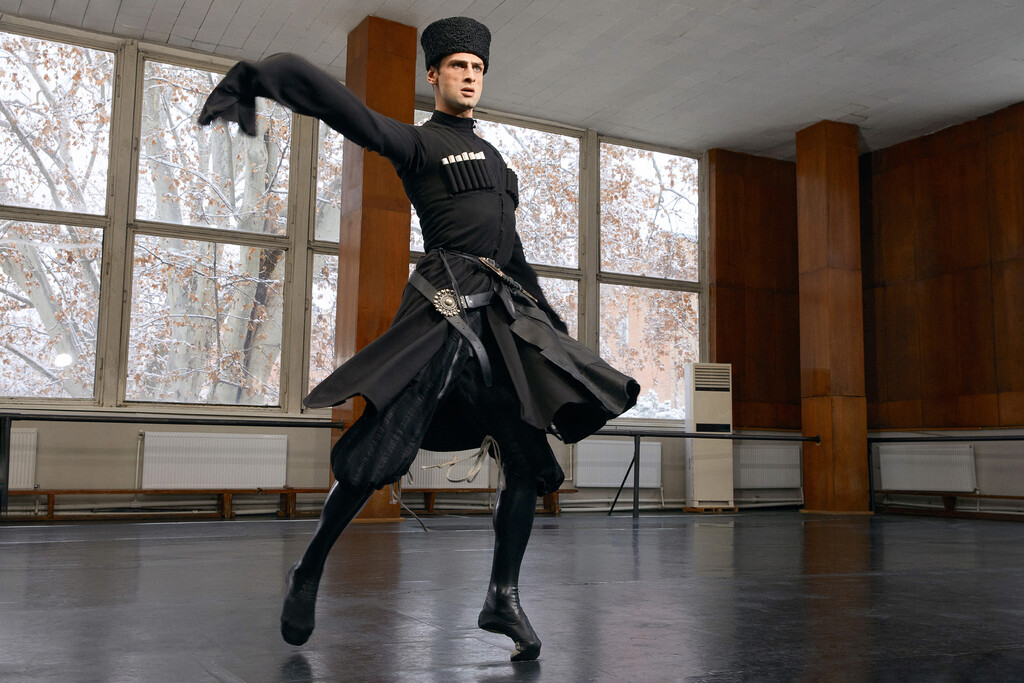 The Travel Almanac - © Thomas Lohr Studio