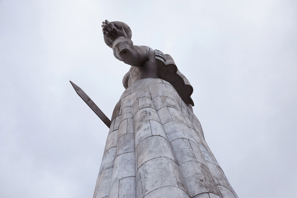 The Travel Almanac - © Thomas Lohr Studio